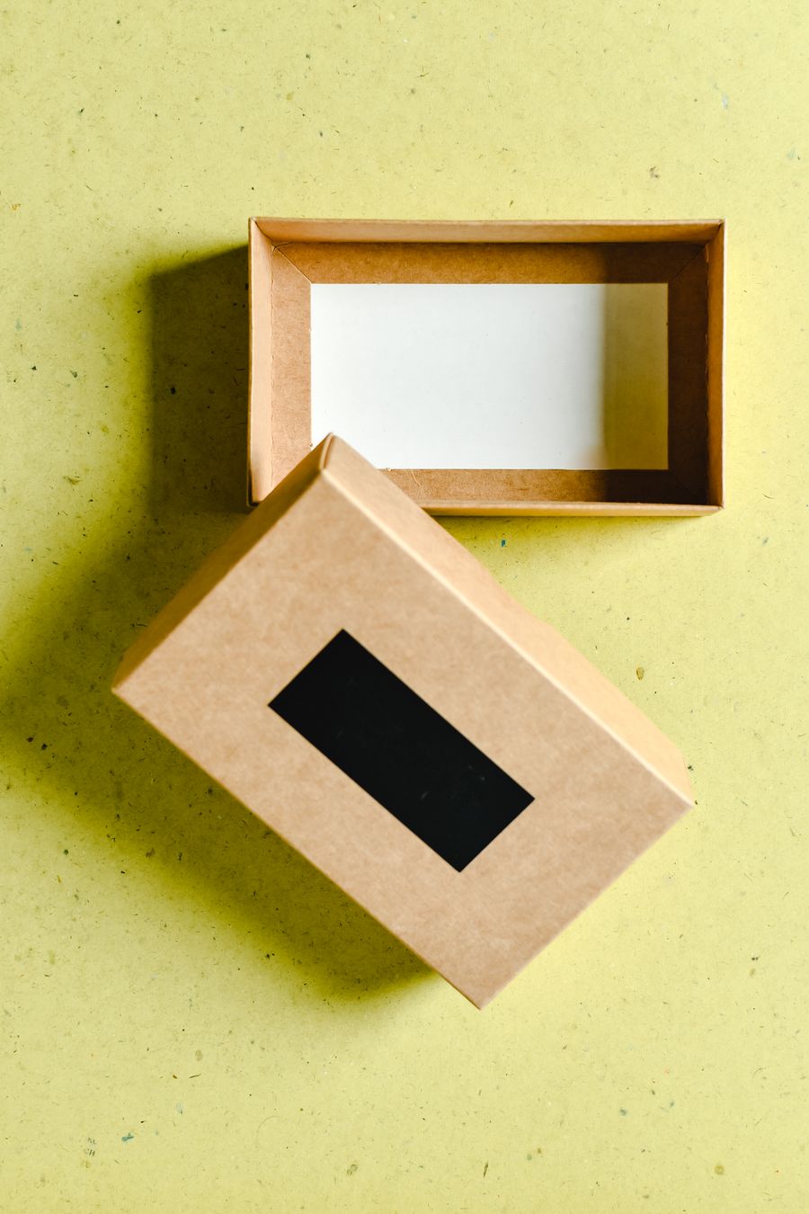 Caja de cartón kraft sin blanquear